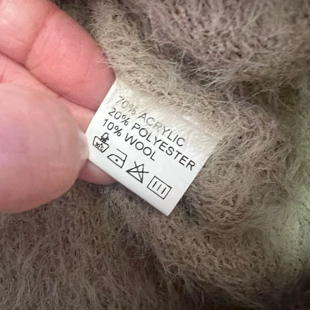 Simply Couture Soft Floral Patterned with Silver Details Sweater  Sz S - Image 6