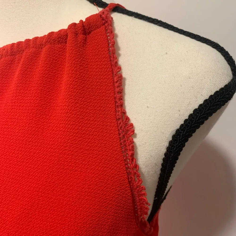 Design Lab  | key hole top - Image 5