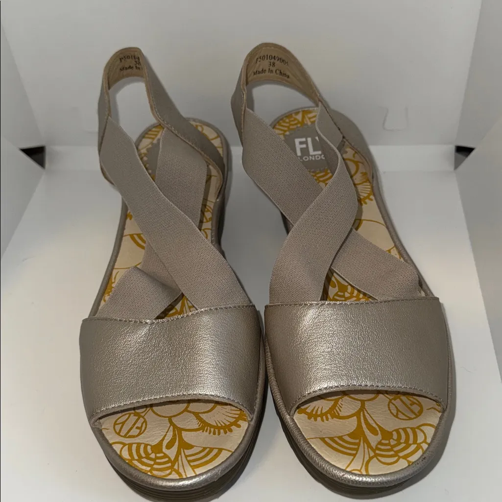 Fly London RALE Cross Band Wedge Sandals Metallic Silver Women’s 38 US 7.5-8 - Image 3