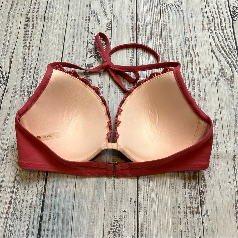 Shade & Shore Mauve Crocheted Bikini Top. Size 34D. - Image 3