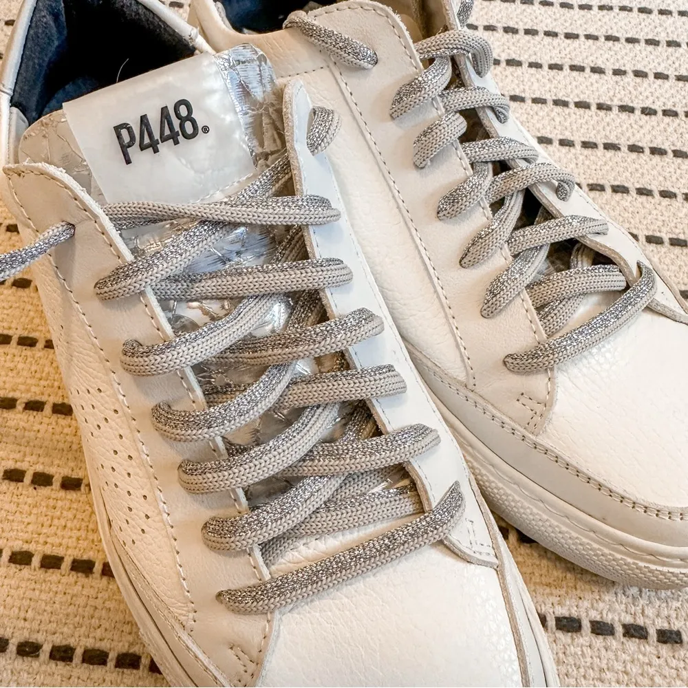 P448 Soho Lace Up Low-Top Sneakers White Silver Metallic 8.5 9 - Image 10