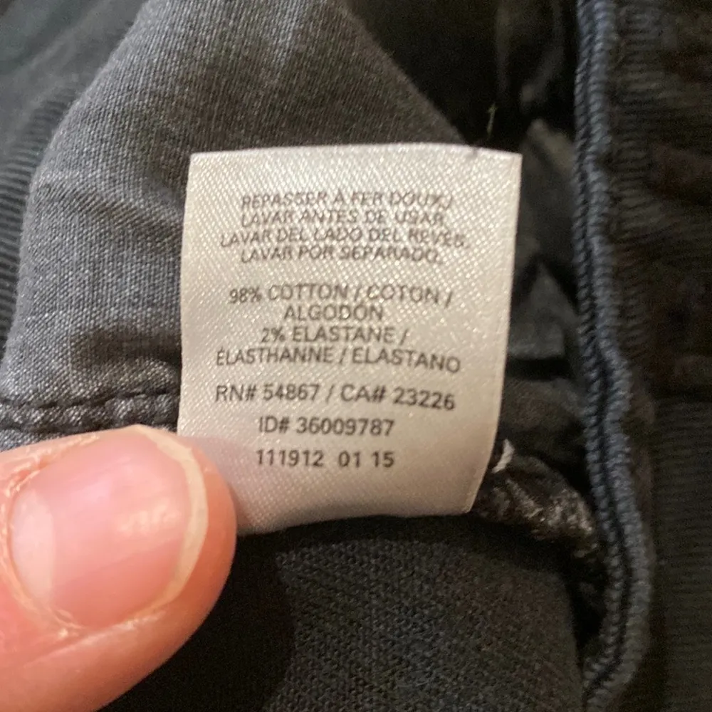 PINK Victoria’s Secret Black Raw Hem Denim Jeans Shorts EUC Sz 4 Cotton - Image 5