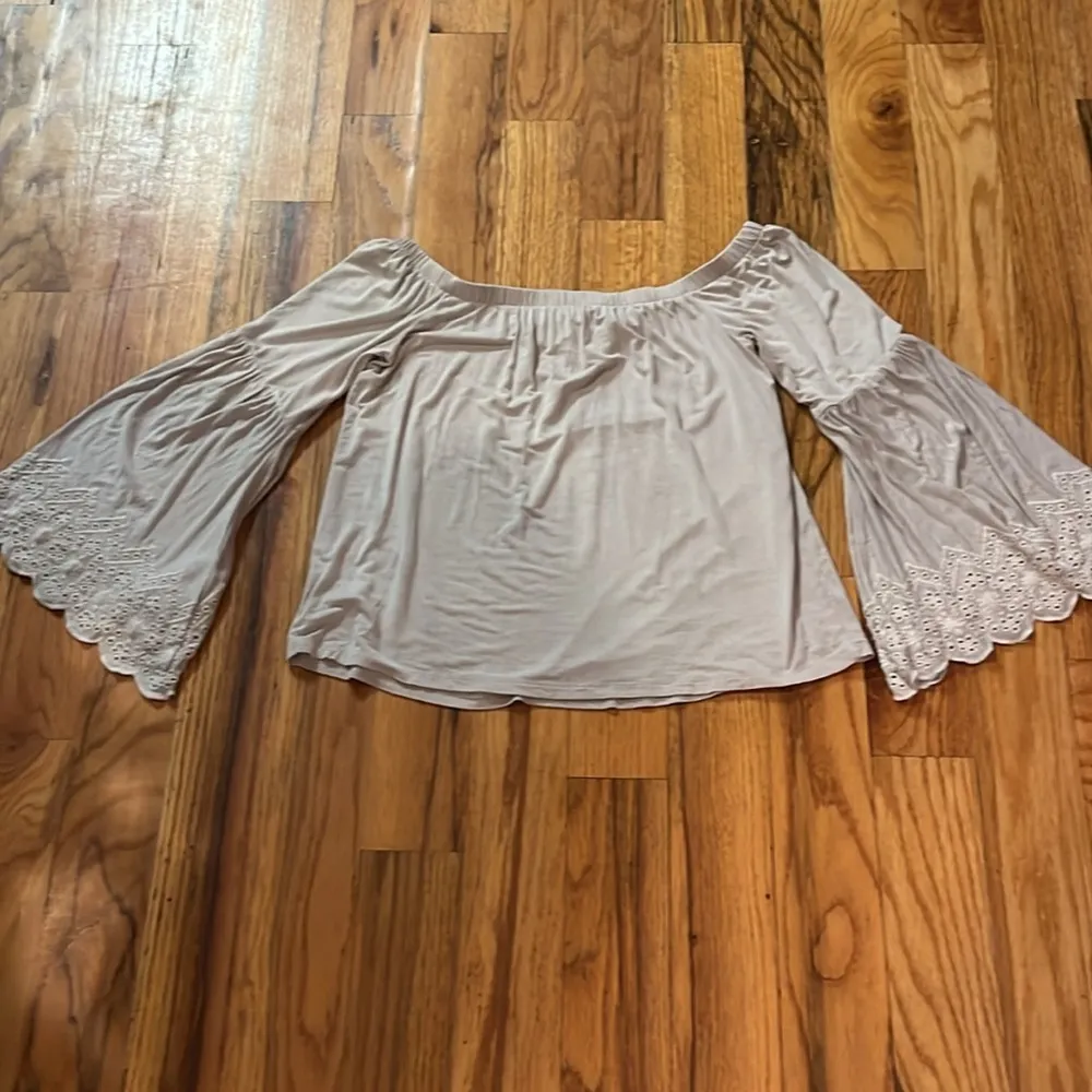 American Eagle Off Shoulder Top with Flare Sleeve - Image 2