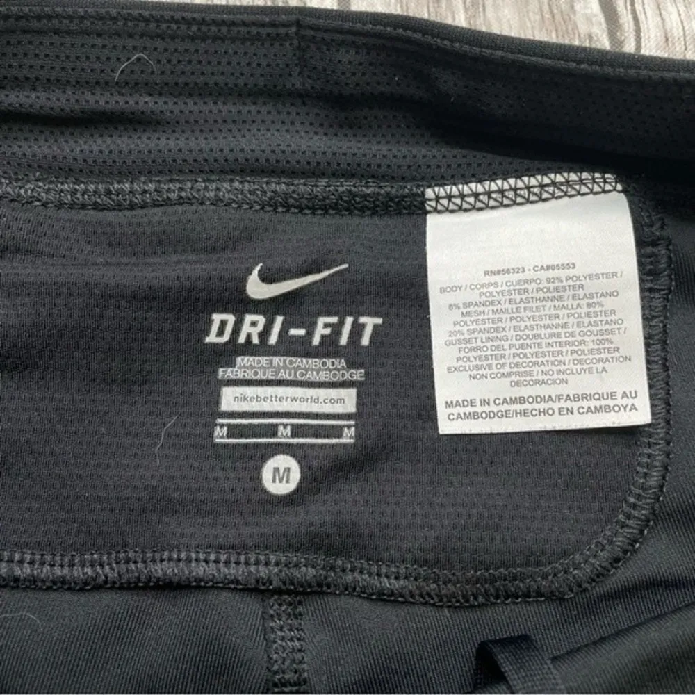 Nike Women's Short Leggings Bermuda Length Dri-Fit M Med Medium Black White - Image 8