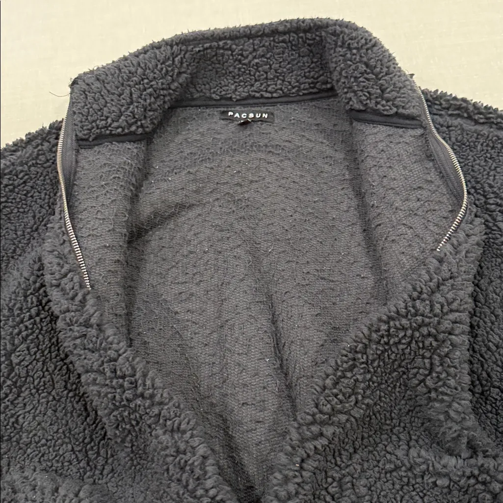 PacSun Women's Charcoal Teddy Jacket - Image 4