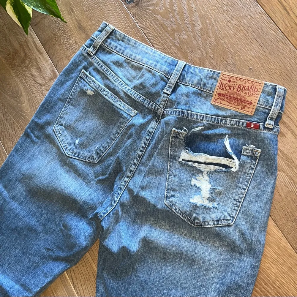 Lucky Brand High Rise Tomboy Jeans - Image 4