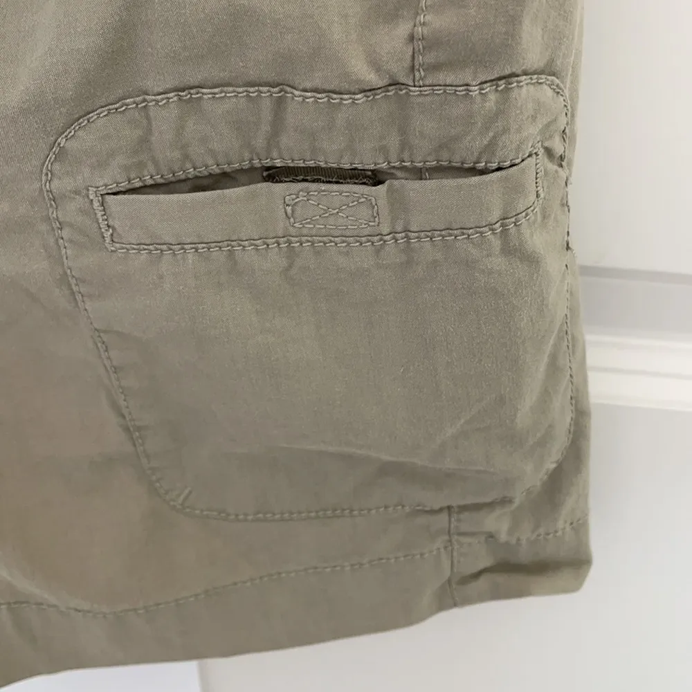 Eddie Bauer Tan Hiking Shorts 6 - Image 4