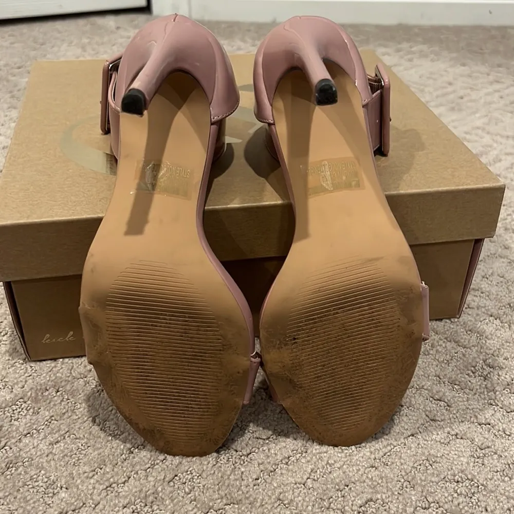 Charlotte Russe Mauve heels - Image 4