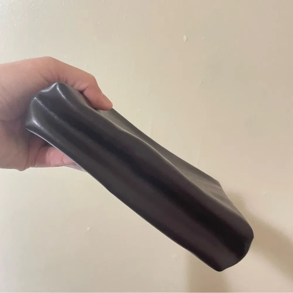 YSL Yves Saint Laurent Faux Leather VIP Exclusive Beauty Cosmetic Bag Purple - Image 5