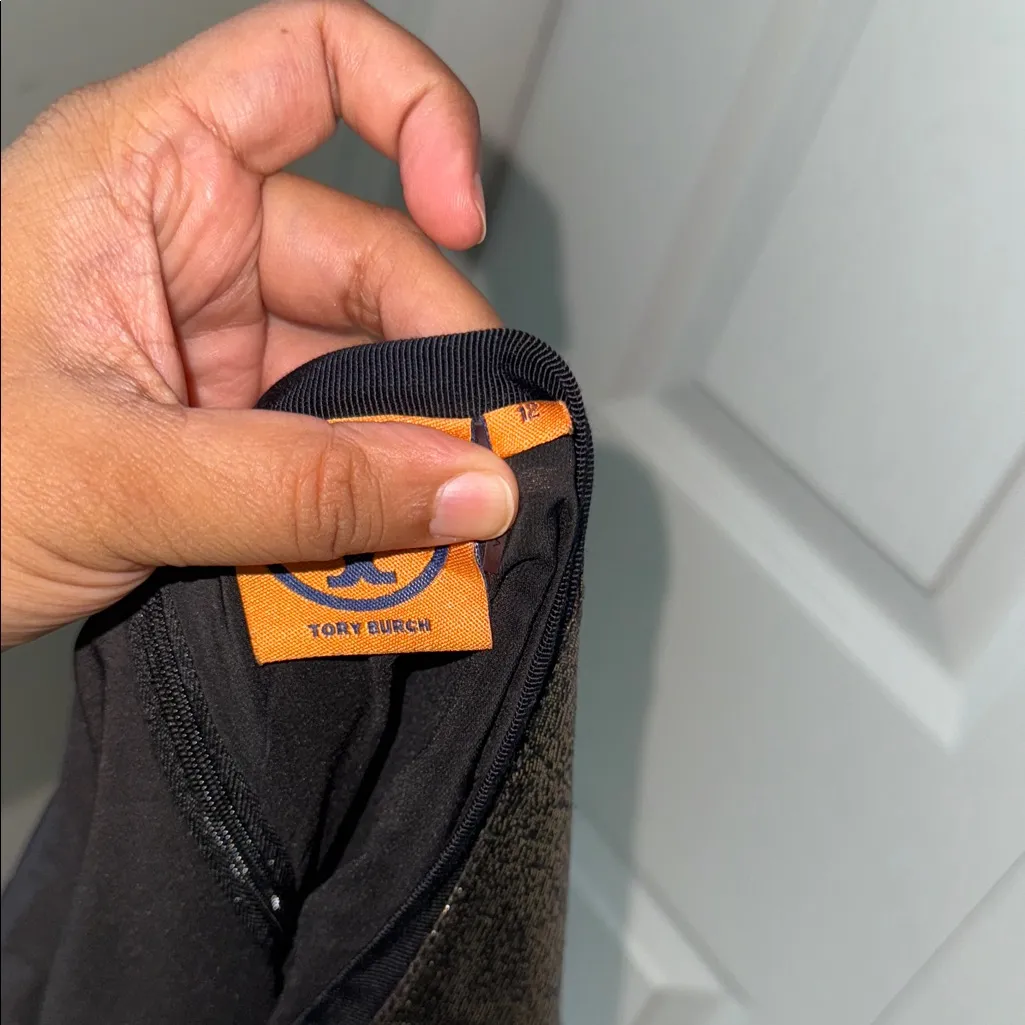 Tory Burch Black and Gold Pencil Skirt 12 EUC - Image 12