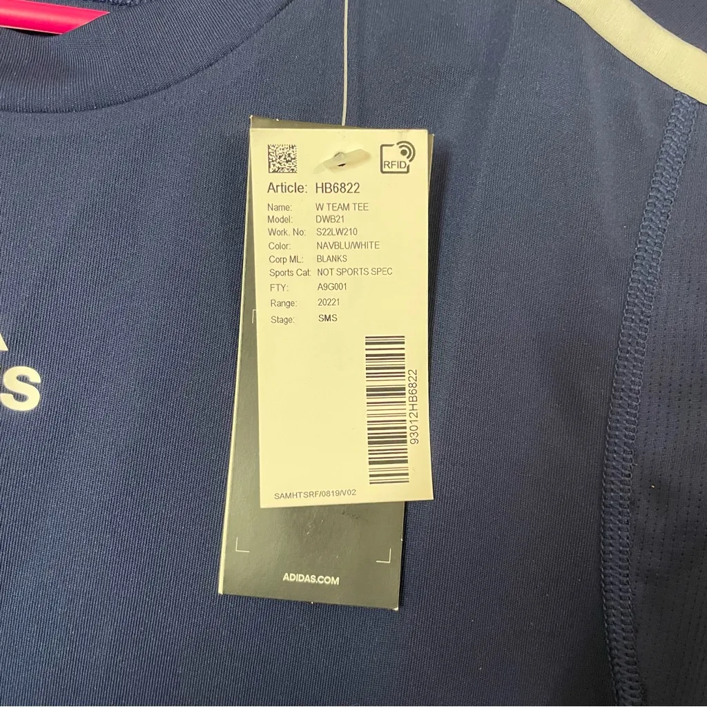 NWT Adidas Women’s Team Issue Short Sleeve Tee | Size: Small - Image 4