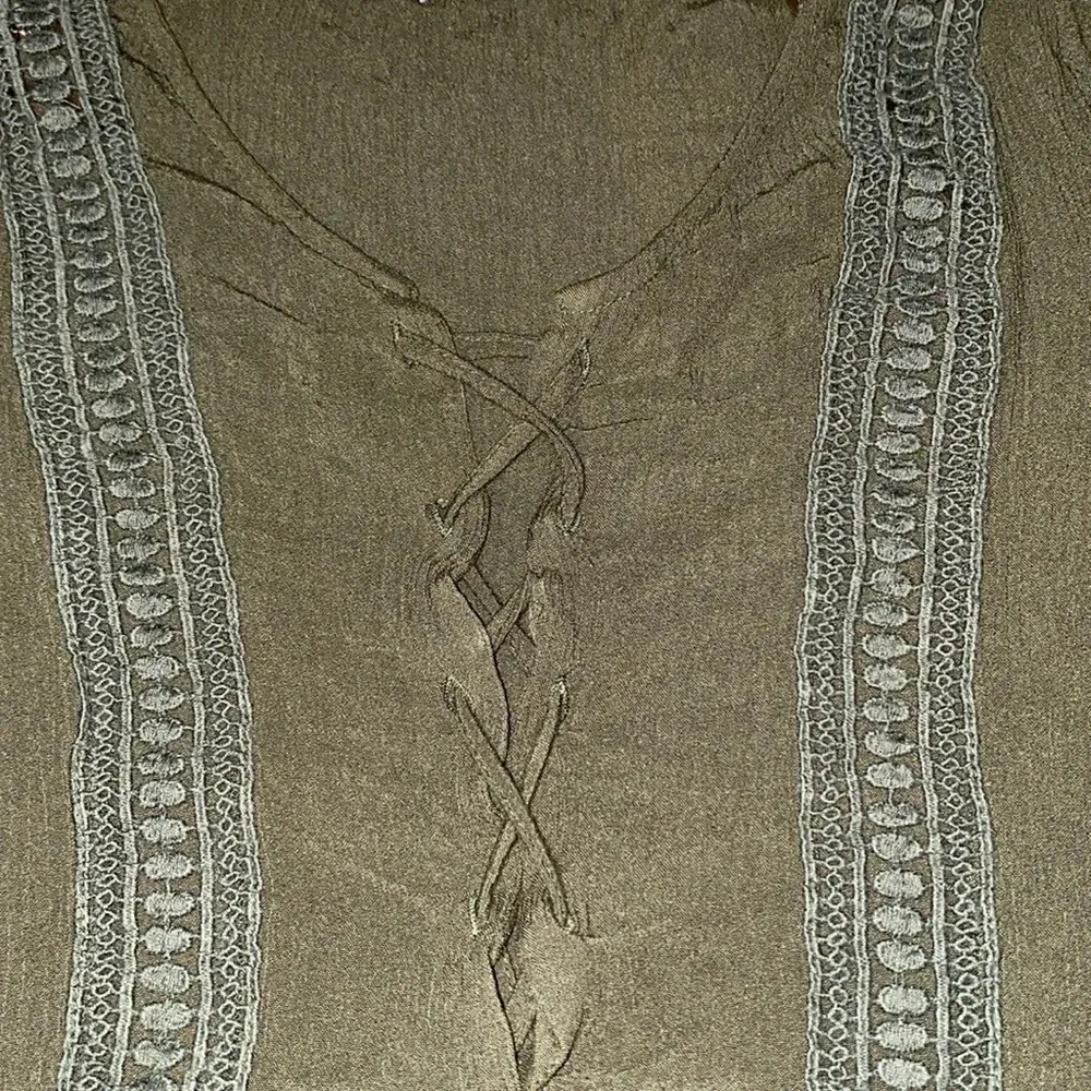 NUON gauze lace up front long butterfly bell sleeves olive green NEW size XS - Image 3