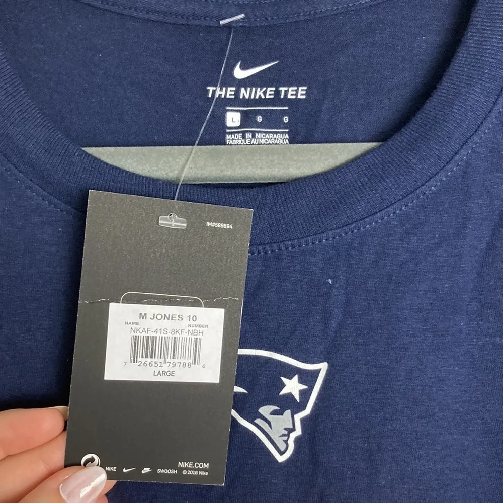 Nike Team Patriots Football Mac Jones T-Shirt Women's Size Large New With Tag - Image 2