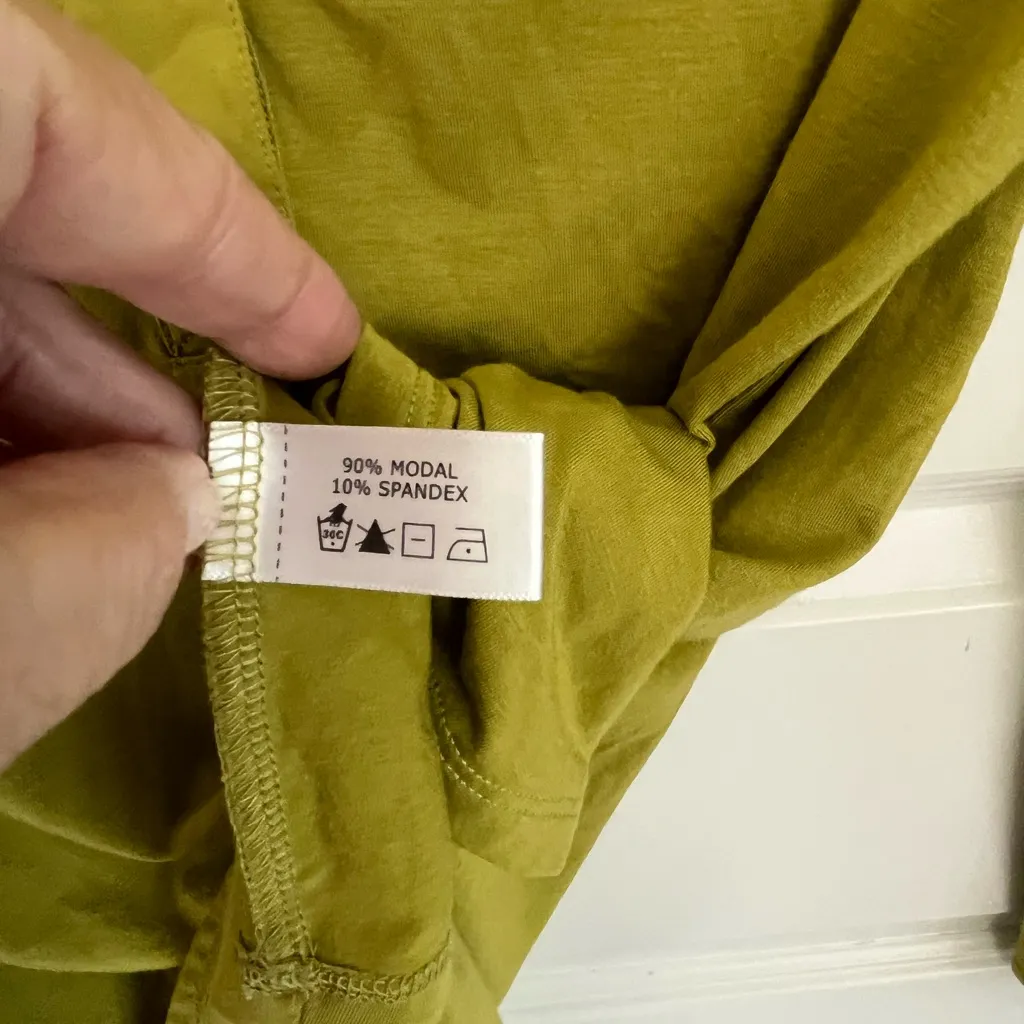 Coolibar Sun Protection Long Sleeved Polo Style Top Size M Green Size M - Image 5