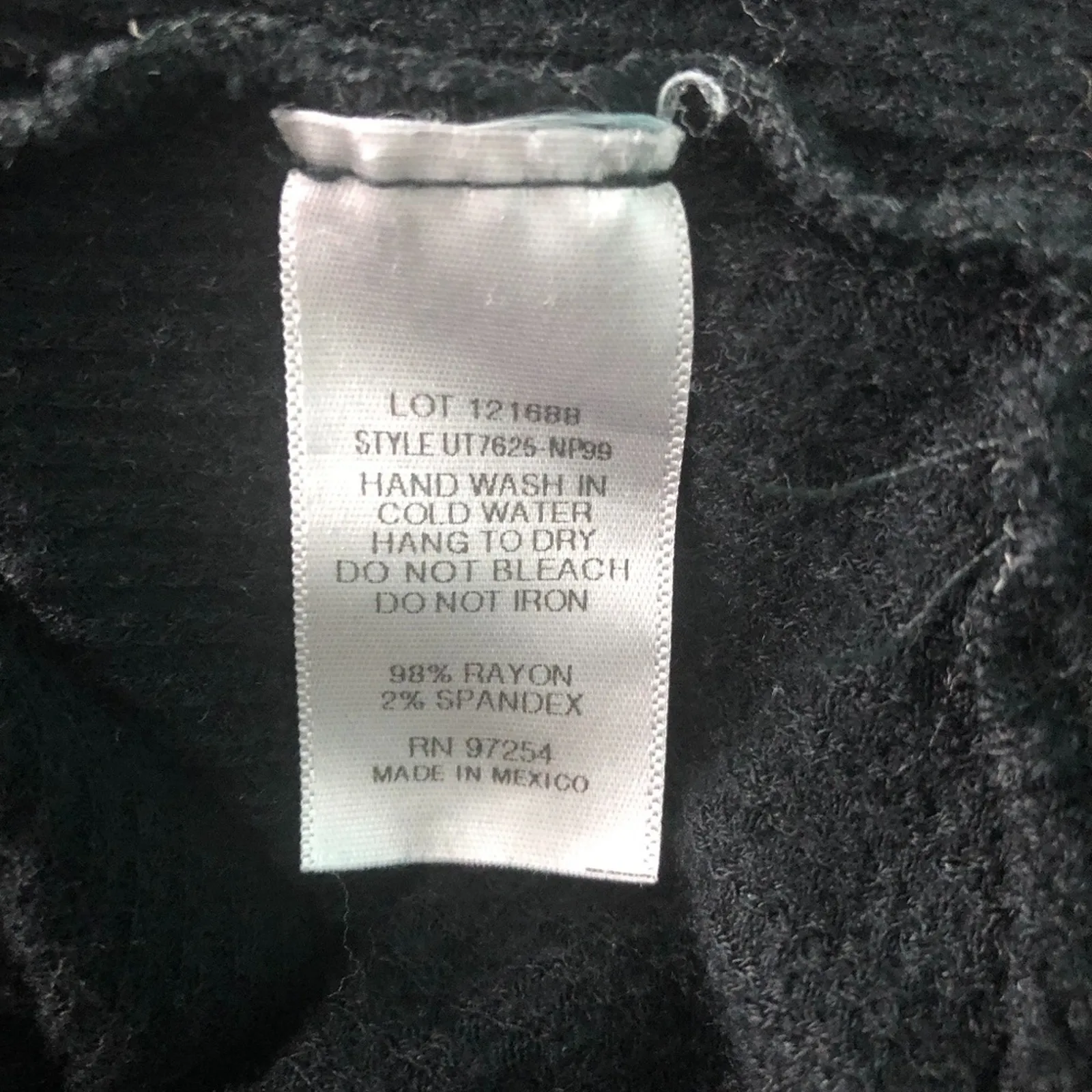 One Clothing Waffle knit Long Sleeve Black V-Neck High-Low Thermal Top - Image 7