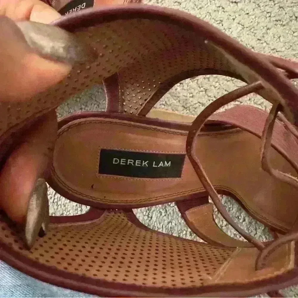 Derek Lam Burgundy Leather Perforated Lace Up Wedge Sandals Made in Italy Size 9 - Image 5