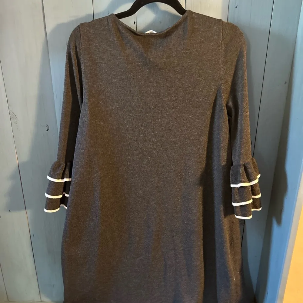 Dress Barn Charcoal Grey Sweater Dress With Ruffle Cream Sleeves, Size 2X - Image 4