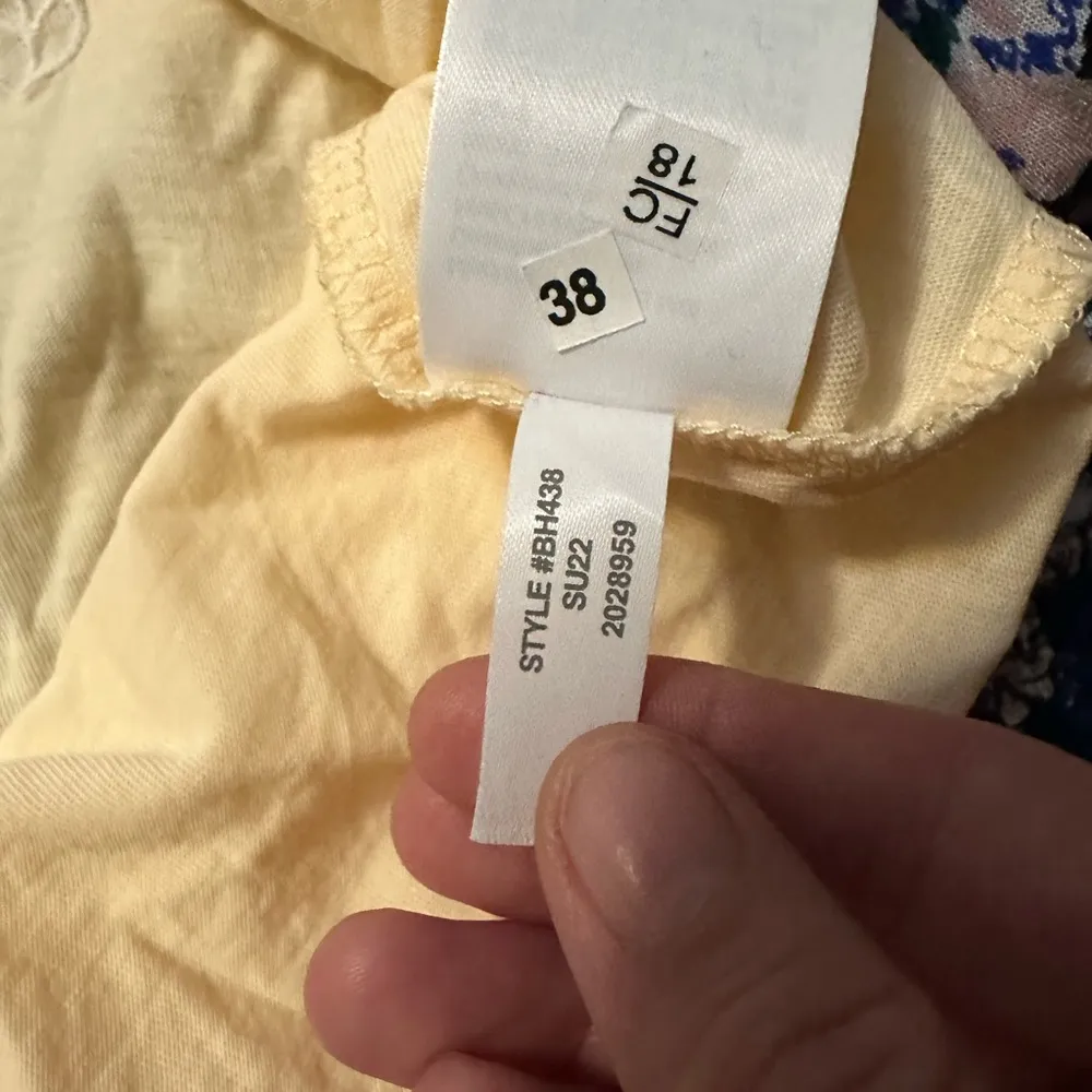 NWT J. Crew Vintage Cotton Embroidered Peace Sign Crewneck T-Shirt Size M - Image 6