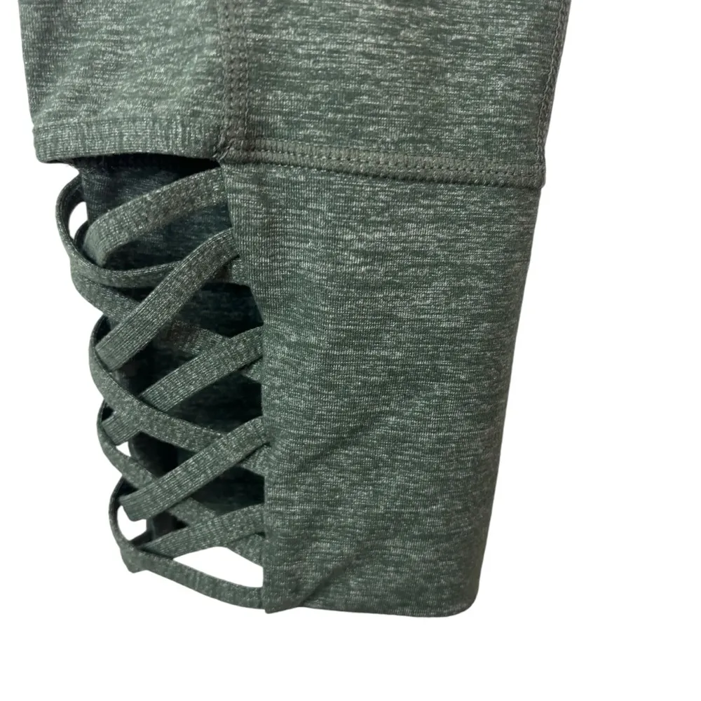 Athleta Mind Over Mat Lattice Capri Leggings Dark Green Athletic Workout Size XS - Image 5