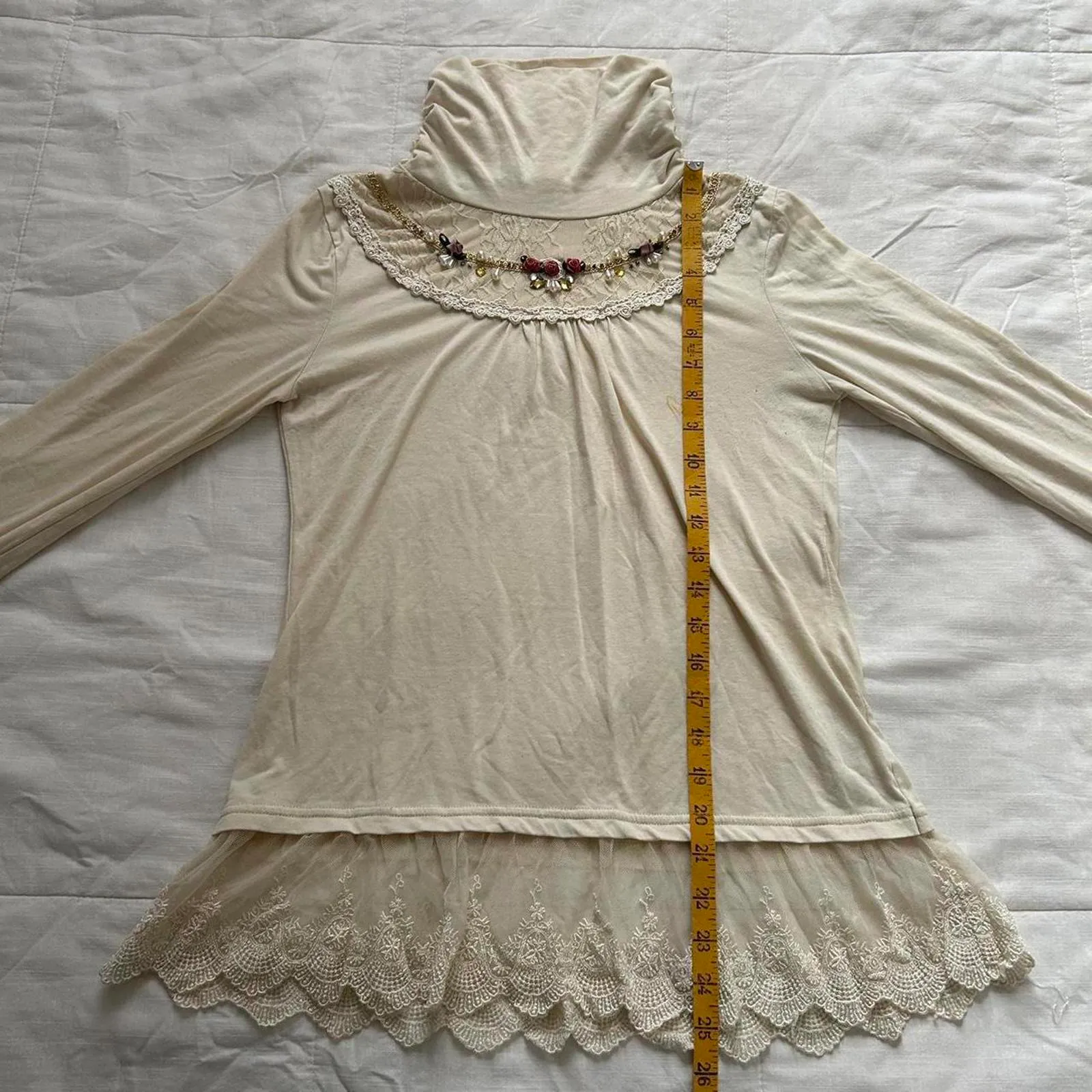 Axes Femme Cream white long sleeve turtleneck top lace ruffle red rosette pearl Size M - Image 7