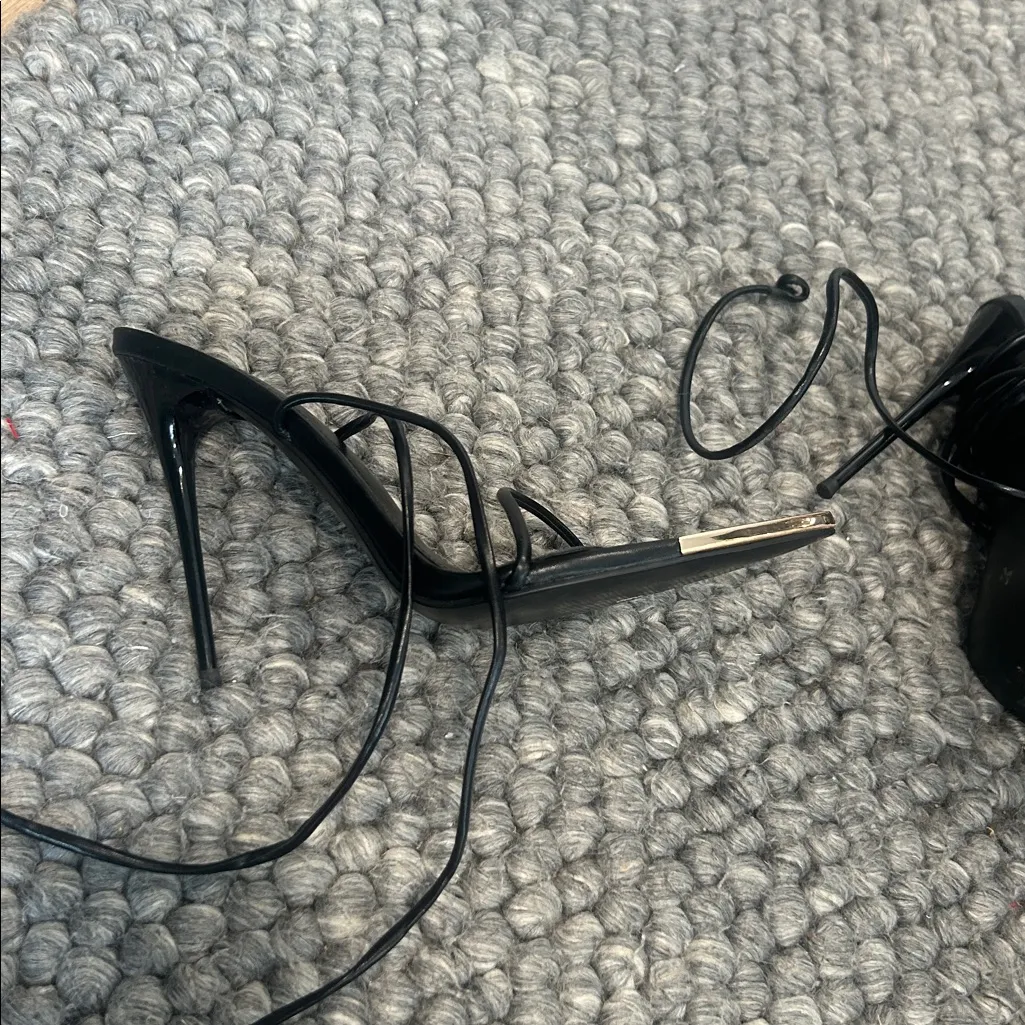 Simmi London Black Strappy Ankle Tie Up Crystal Toe Heels Size 36 - Image 5