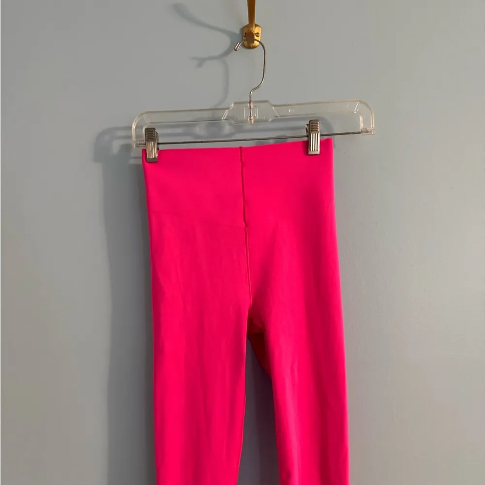 Savage X fenty great condition hot pink leggings size XS - Image 2