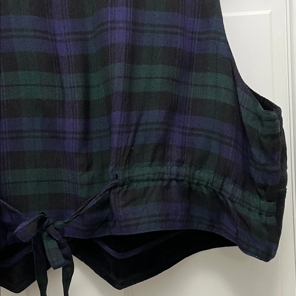 Velvet Black Vest with Holiday Gingerbread House Design - Image 15