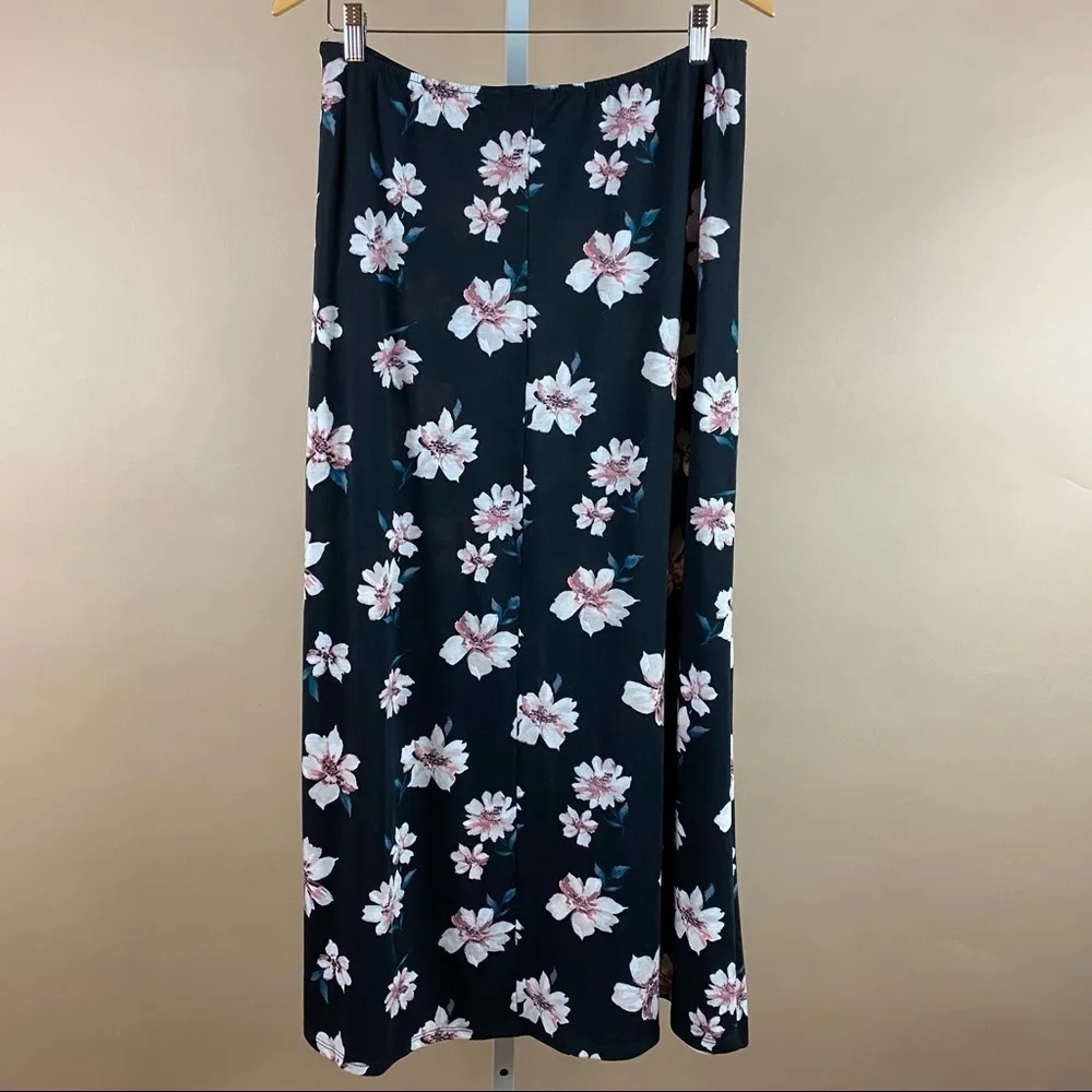 GNW Size Large Floral Soft Floral Strapless Dress Buttery Spring Wedding Black - Image 2