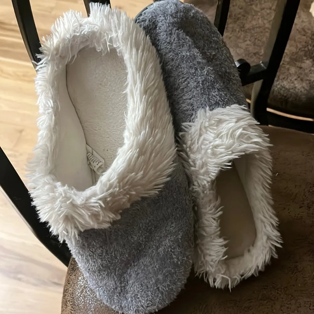 Cozy Comfy Isotoner Slippers Gray House Shoes Womens 7.5 8 - Image 8