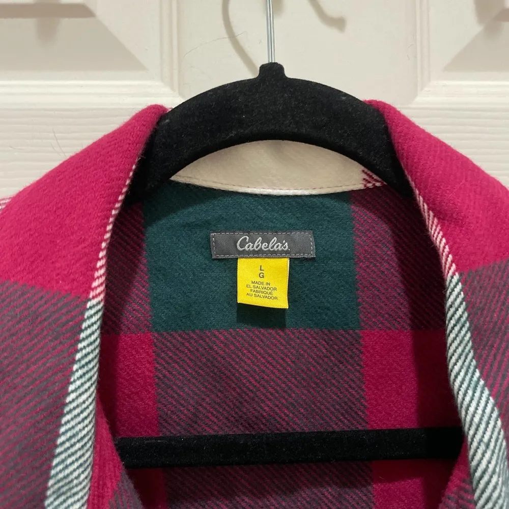 Cabela’s Red Green & White Giant Plaid Button Down Shacket Large - Image 4