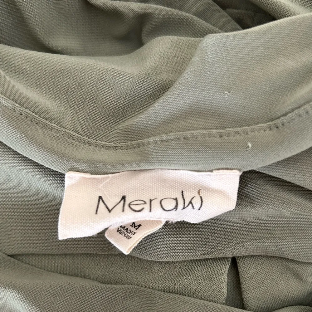 Green cowl beck silky blouse w/ bottom tie & rolled sleeves Size M - Image 5