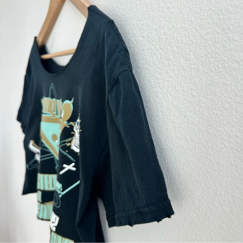 Strung Out Black Off the Shoulder Cropped Tee Size M - Image 4