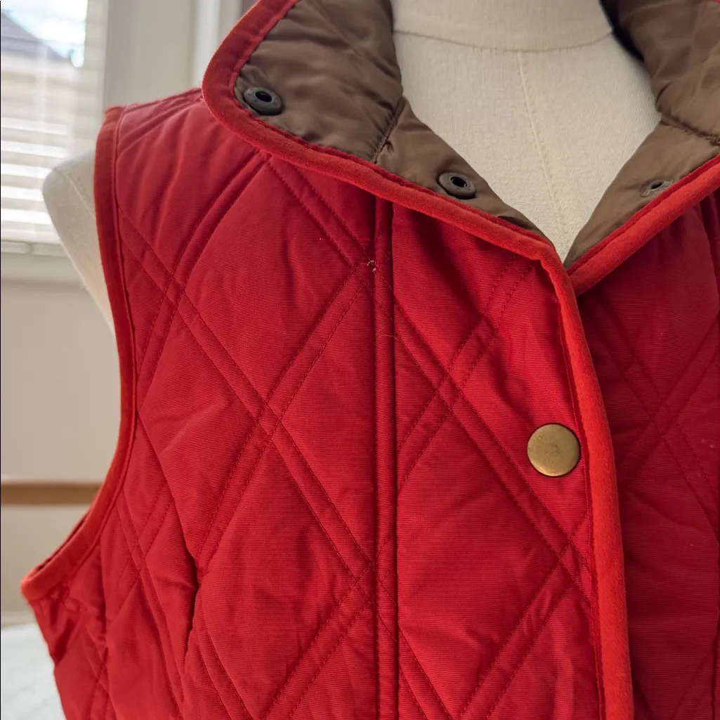 Eddie Bauer: Red Quilted Vest with Button Closure - Image 2