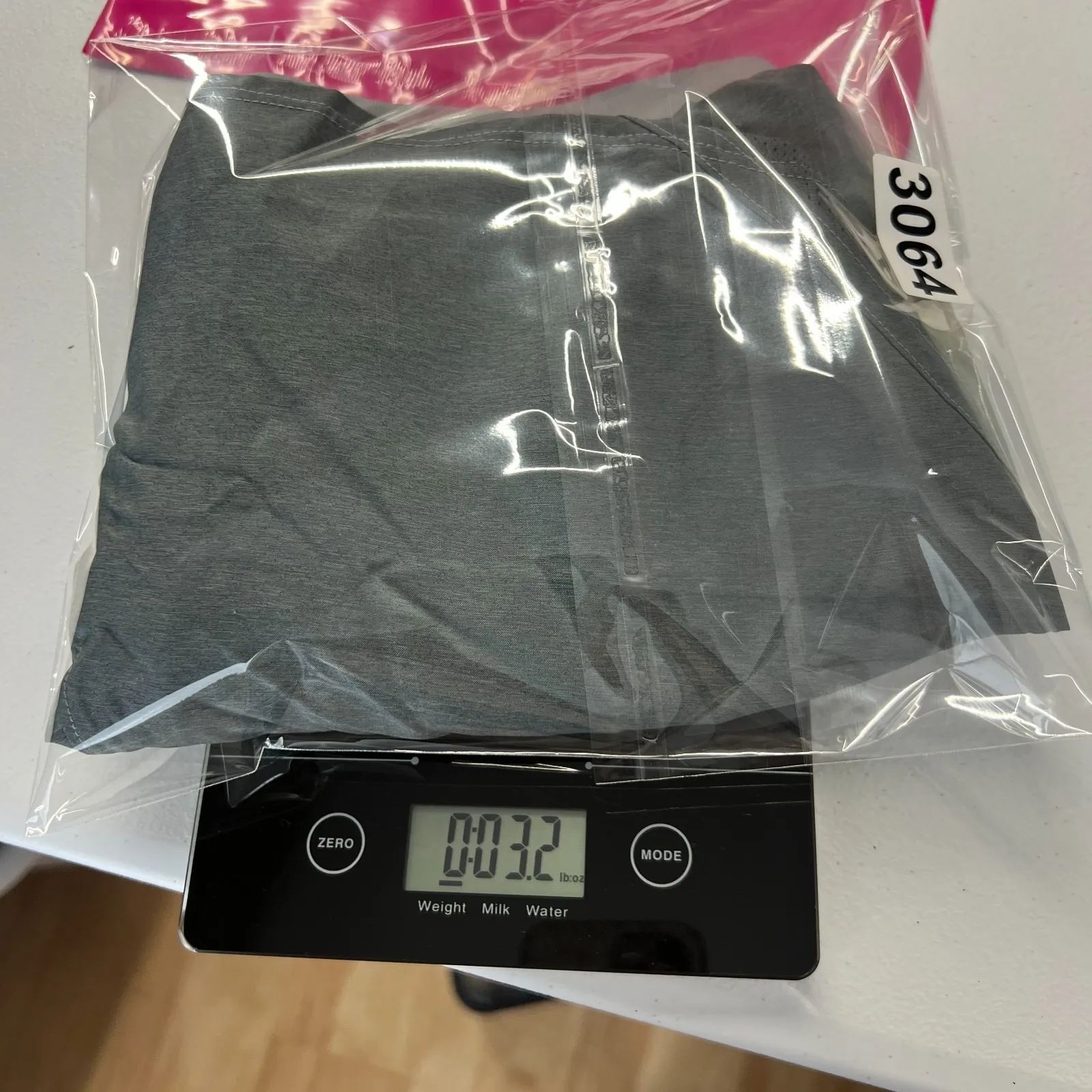 Under Armour Heatgear Fly By 2.0 Running Shorts Womens XS Gray Mesh Sweat Wicks - Image 15