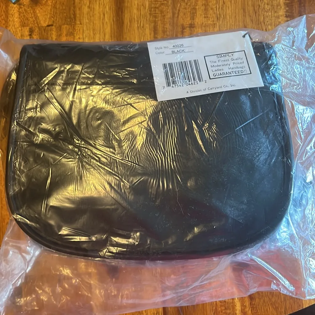 Everyday Essential Black Crossbody Bag•Tons of Space & Organization• NWT - Image 7