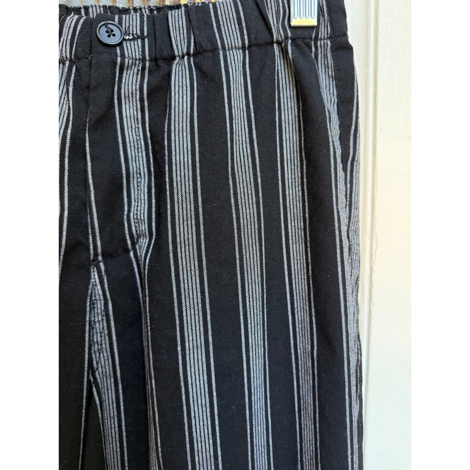 John Galt Black & White Striped Pants Casual Cropped Trousers Size XS/Small - Image 2