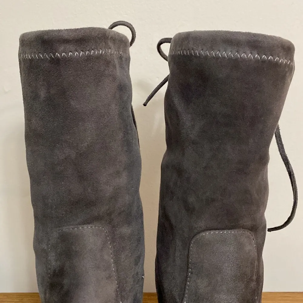 Catherine Malandrino womens gray suede heel boots 8 - Image 4
