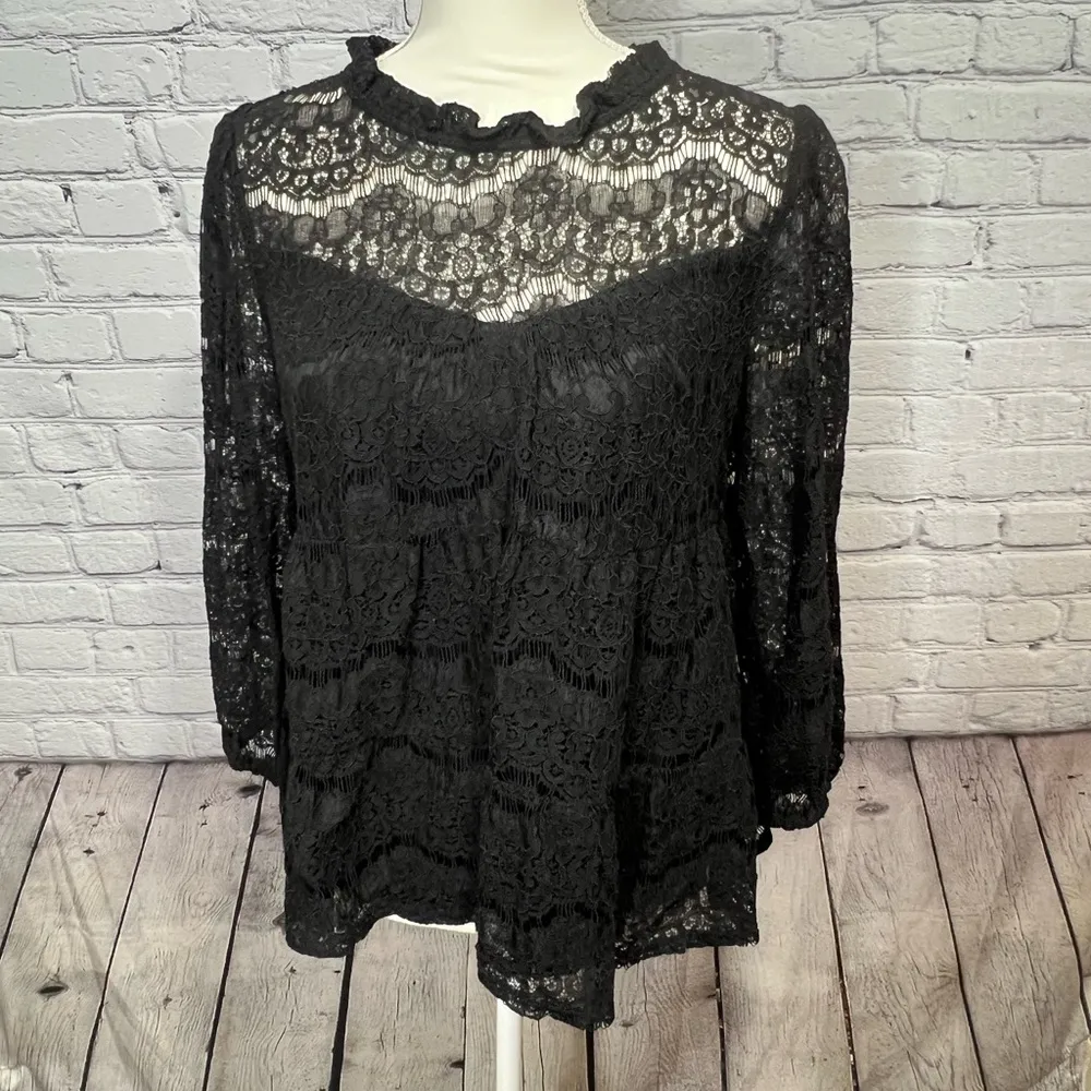 NWT Monteau Los Angeles black lace overlay top size xl - Image 4