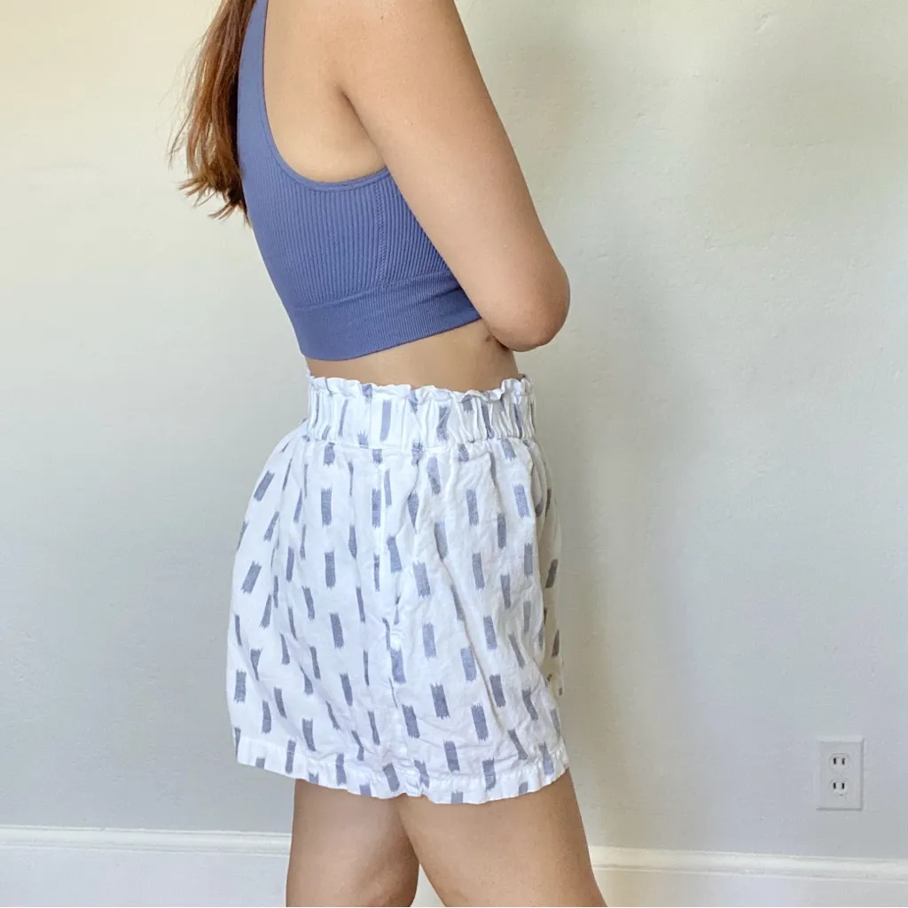LOFT Flowy printed linen blend shorts - Image 2