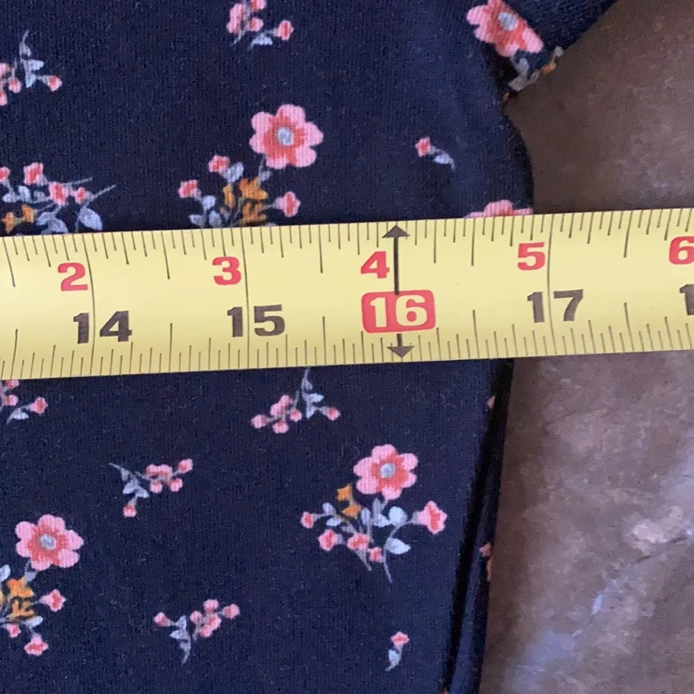 Brand new Adorable Top & Mask Set - Image 10