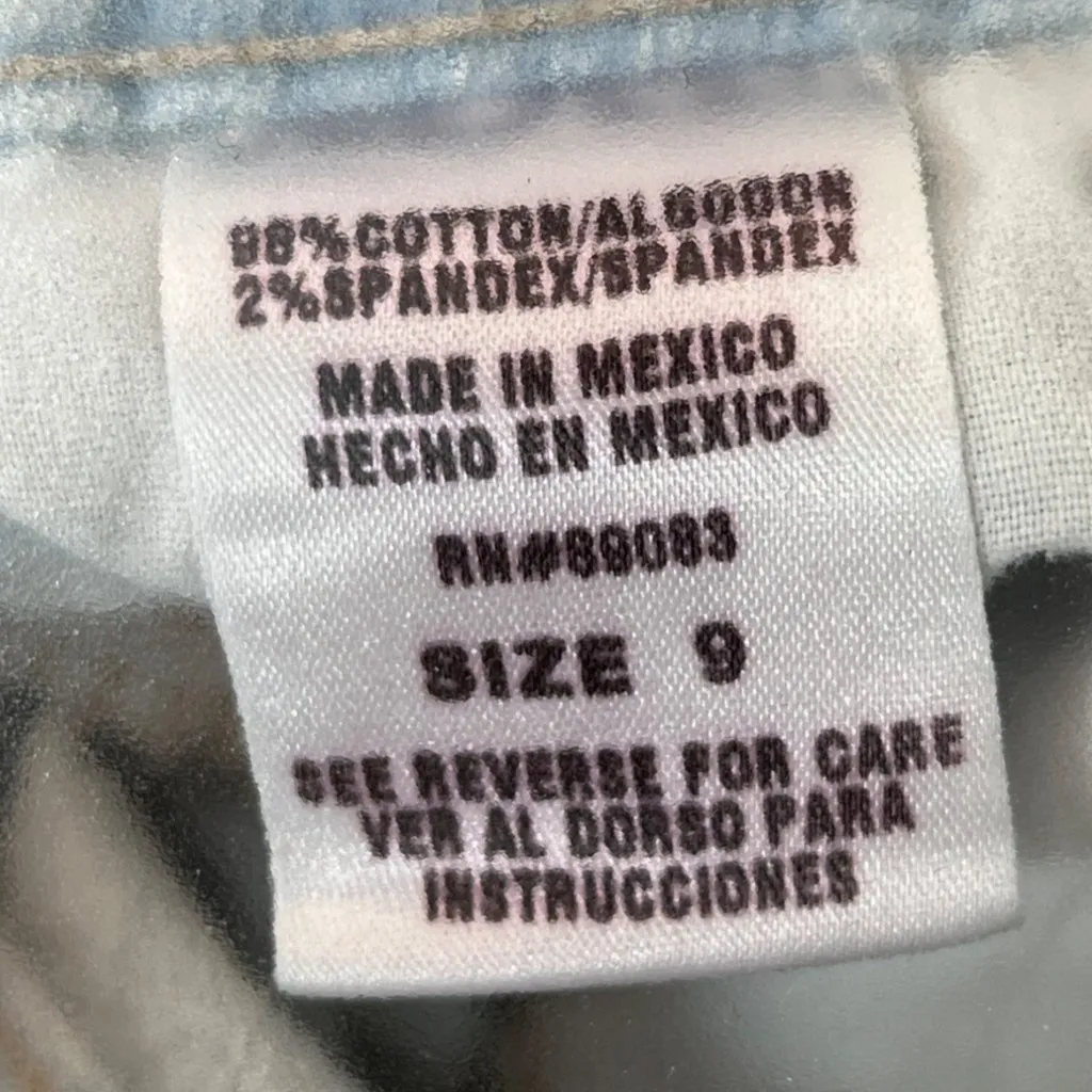 Lei Size 9 Blue cotton Denim Shorts 13 Inch Inseam 42g - Image 6