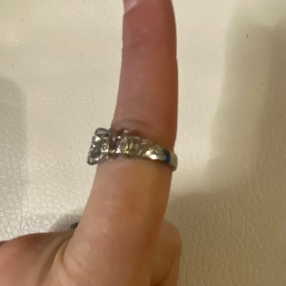 Y2K Silver Tone Rhinestone Belt Ring Women’s Size 7 Statement - Image 2