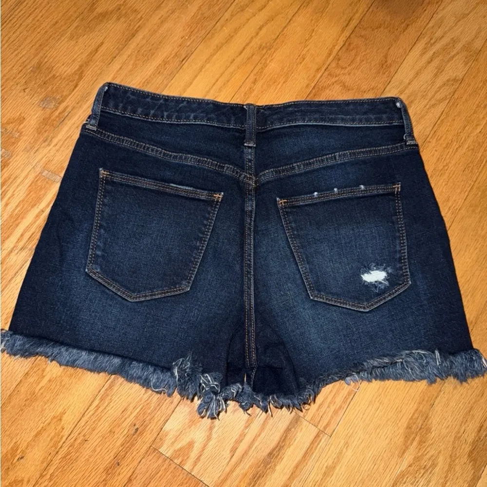 Universal Thread High Rise Shortie Women’s size 4/27R Denim Jean Shorts Raw Hem - Image 2