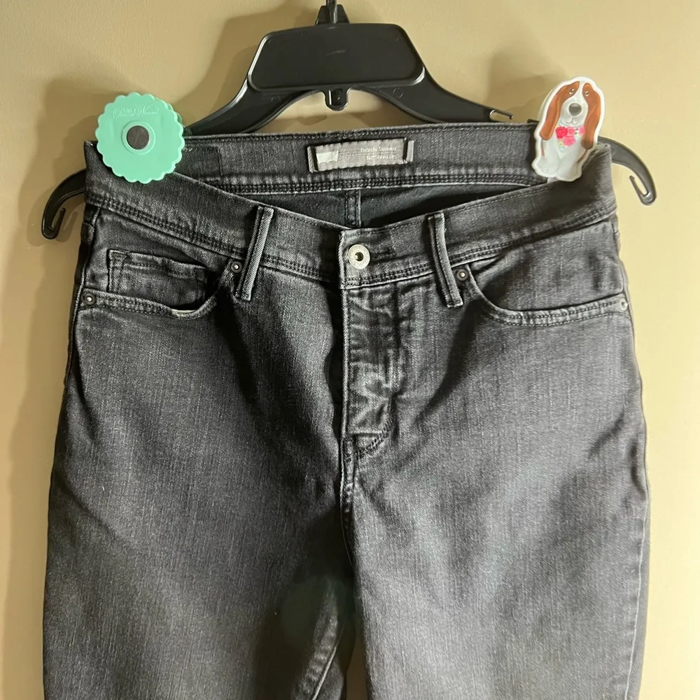 Levi’s 512 perfectly slimming skinny leg jeans size 8 - Image 7