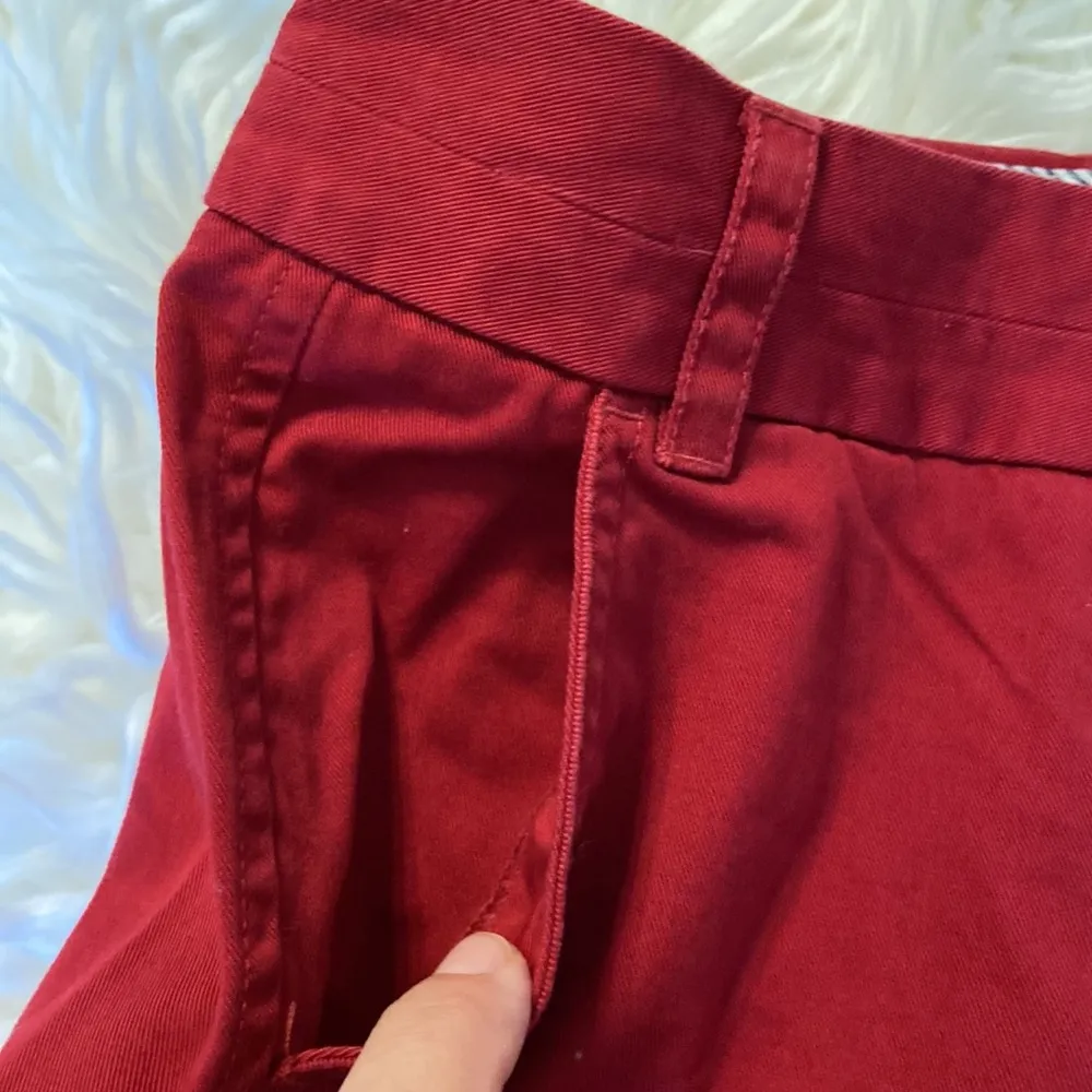 J.Crew Chino Shorts size 00 dark red color excellent condition - Image 4