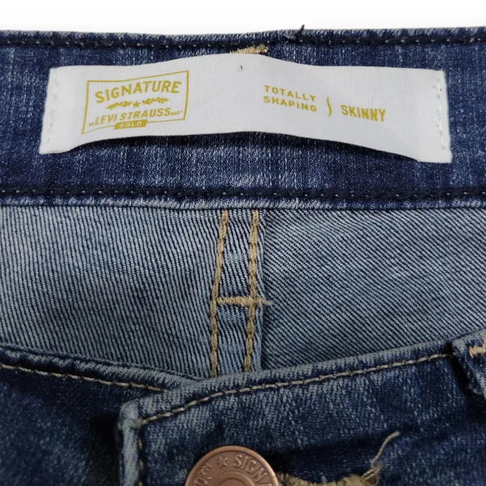 Signature By Levi Strauss & Co Gold Totally Shaping Skinny Jeans Size 12 Stretch Women's Jeans 33x32  - Image 5