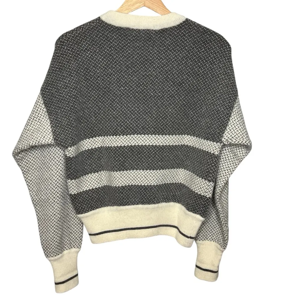 Liz Claiborne Collection Vintage Lambswool, Angora Blend Sweater Size Medium - Image 2