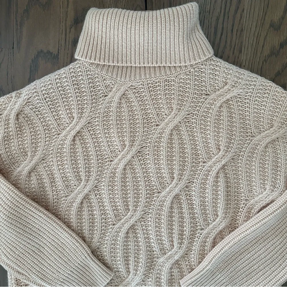 Haven Well Within 100% Cashmere Cable Knit Turtleneck Sweater Cream Ivory Medium Tan - Image 4