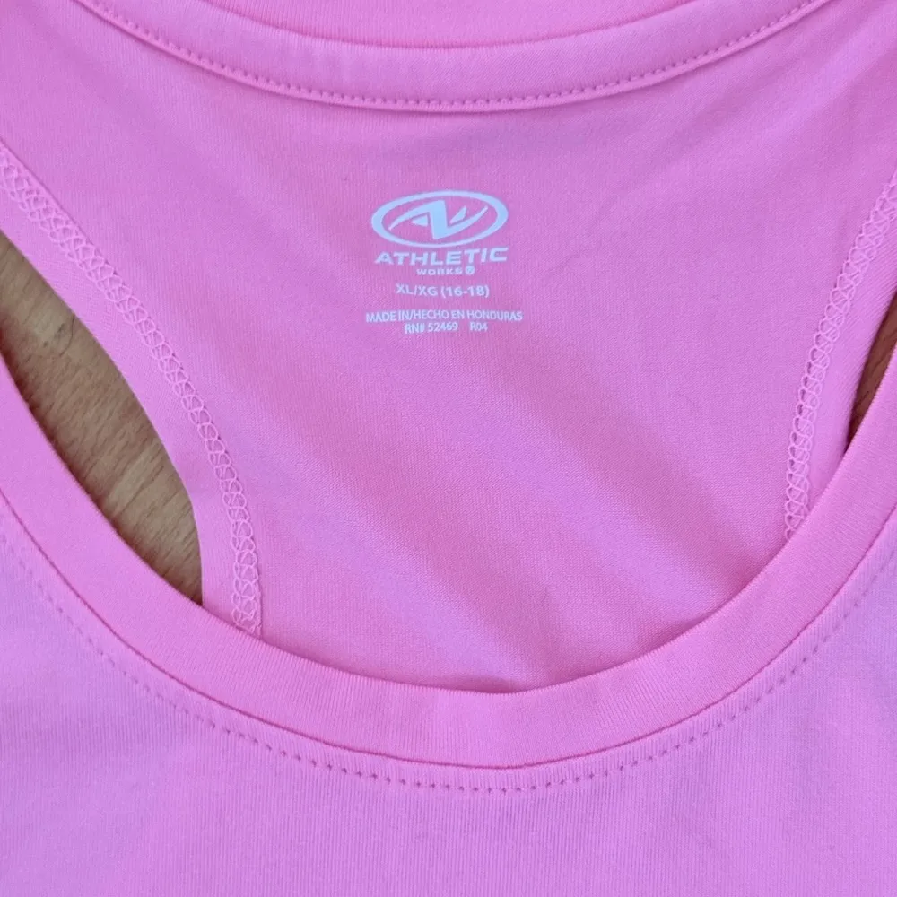 Pink Athletic Tank Top Size XL - Image 2