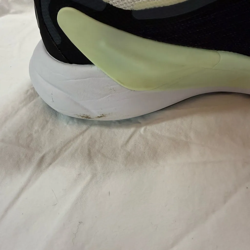 Lululemon Women's Blissfeel 2 White and Black Athletic Running Shoes - Size 10 - Image 11